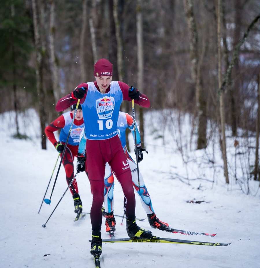 Latvijas čempionāts distanču slēpošanā un Red Bull Stikla kalna sacensības Krimuldā.