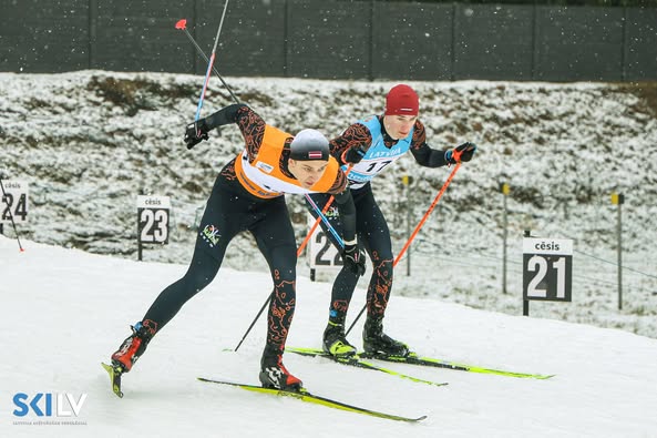 Čempionātu laiks uz slēpēm Ogres novada sporta centra orientieristiem