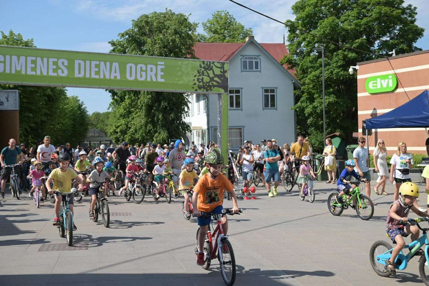 Aizvadīta lieliska Ģimenes diena Ogrē