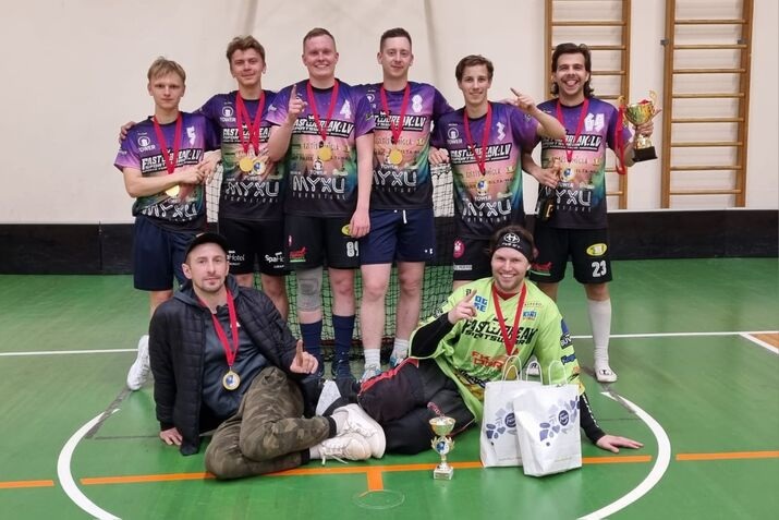 Ikšķiles svētku FLORBOLA NAKTS TURNĪRĀ triumfē komanda Steel Construction! 