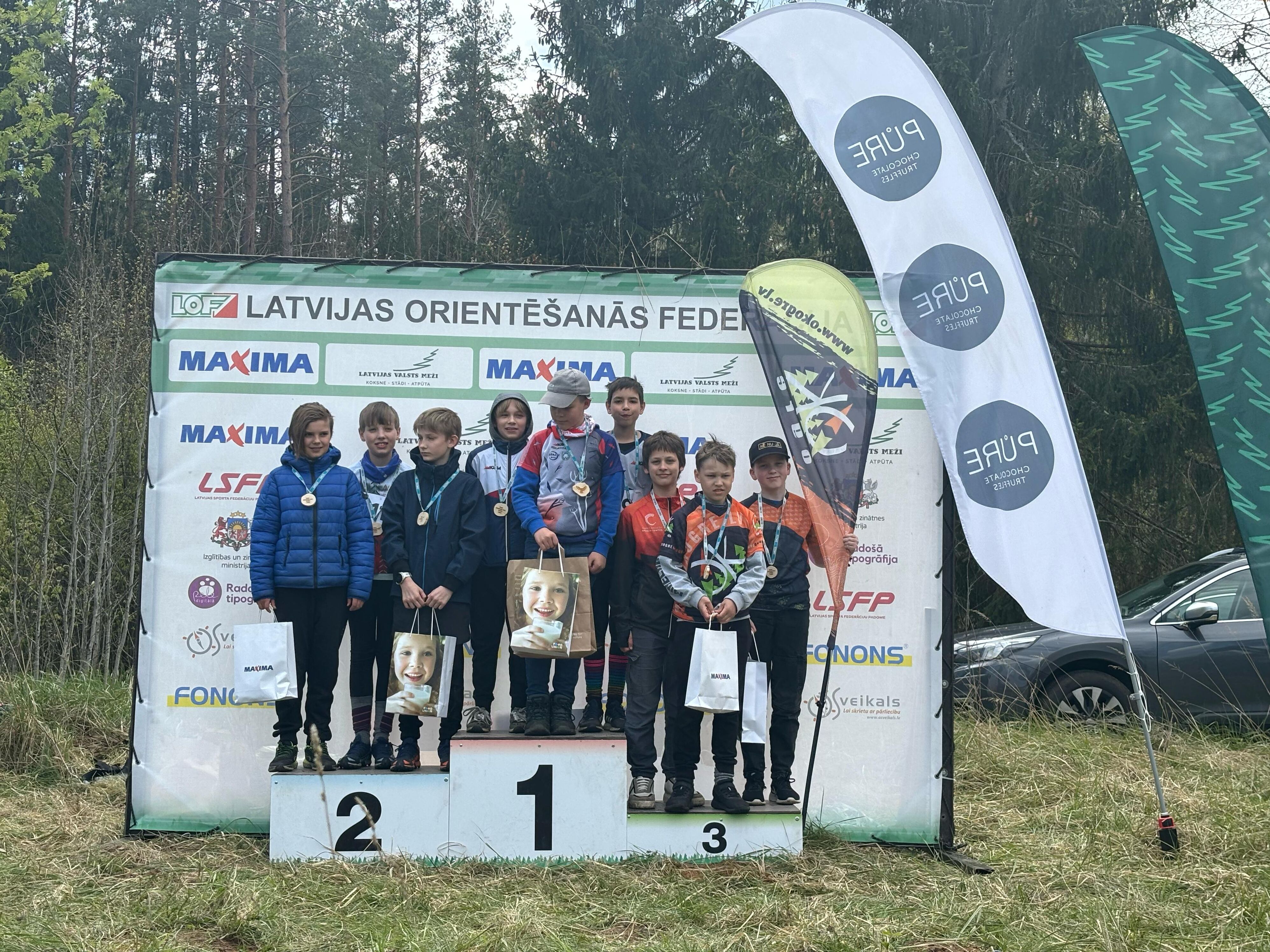 Ogres un Ikšķiles orientieristi startē Ozona čempionātā stafetēs