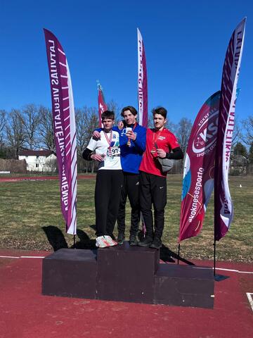 Teicami sasniegumi jaunajiem vieglatlētiem ziemas sacensībās